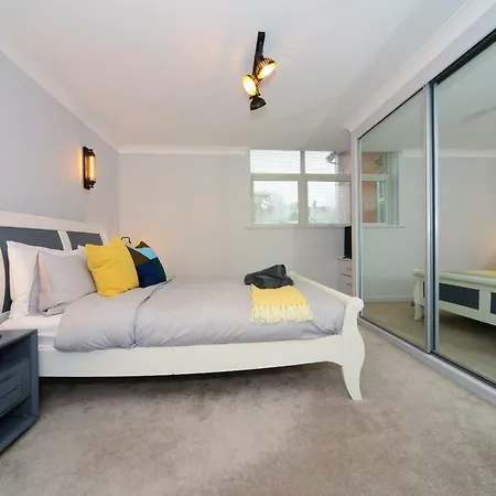Beautiful Apartment Near Bournemouth, Poole & Sandbanks Exterior photo