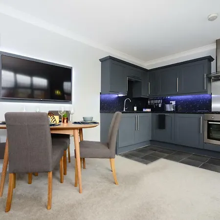 Beautiful Apartment Near Bournemouth, Poole & Sandbanks Exterior photo