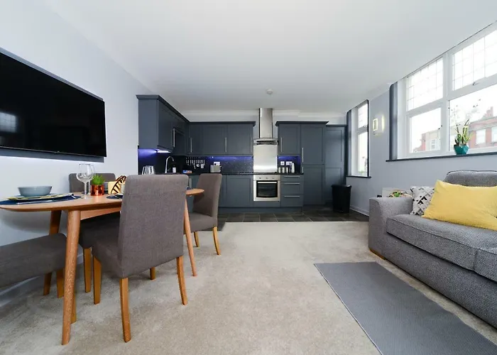Beautiful Apartment Near Bournemouth, Poole & Sandbanks