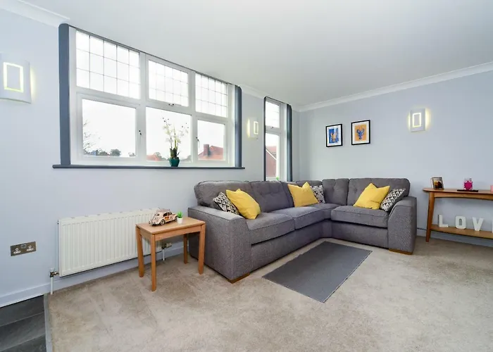 Beautiful Apartment Near Bournemouth, Poole & Sandbanks
